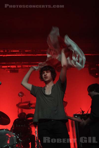 THE KOOKS - 2008-04-15 - PARIS - Elysee Montmartre - 